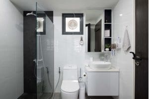 Read more about the article 6 HDB Toilet Makeover Tips To Maximize Your Tiny Bathroom