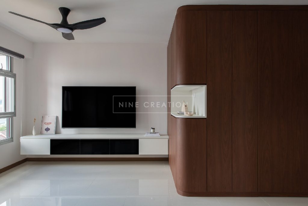 431B Bt Batok West ave 8 living hall